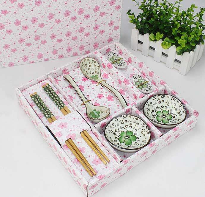 Gift Box Pack of Ceramic Handle TableWare Set  BD-AN009